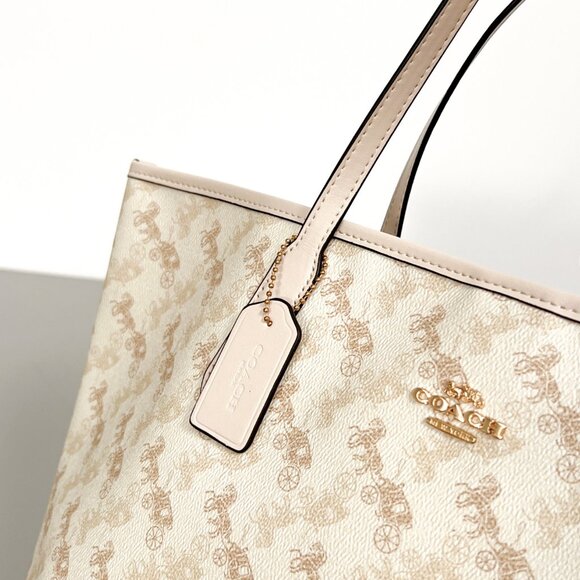 Coach Horse And Carriage Print Tote Shoulder Bag - Picture 4 of 9